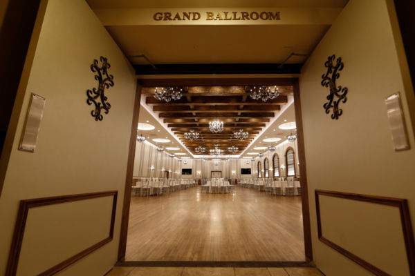 Grand-Ballroom-banquet-entrance