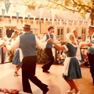 dancing 1980